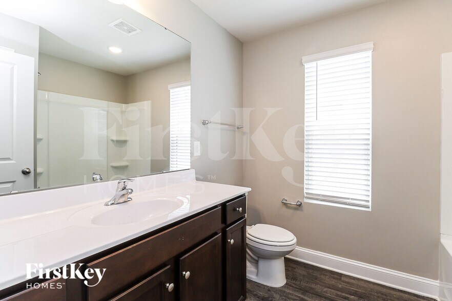 Building Photo - 5517 Cobblestone Glen Dr