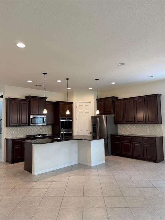 Building Photo - 717 Kingston Pl