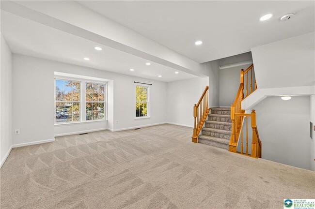 Building Photo - 4596 Jasmine Dr