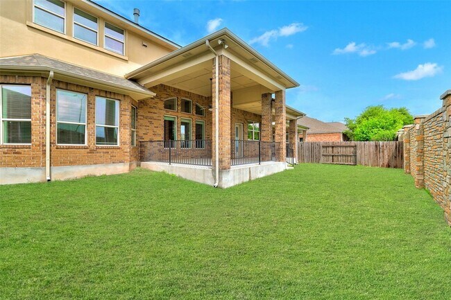 Building Photo - 213 Southern Cross Dr