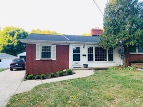 Building Photo - 953-955 Drexel Dr. NE