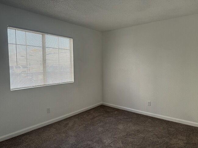 Building Photo - Newly remodeled 2BR - 1BA available