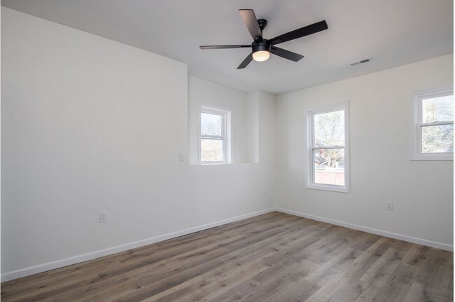 Building Photo - 3250 Lorain Ave