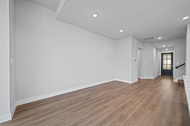 Building Photo - 29611 Smokey Bourbon Ln