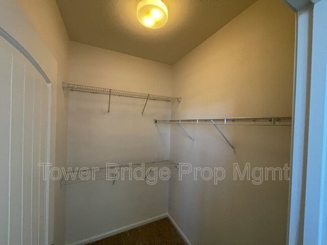 Building Photo - 5508 Copper Sunset Way