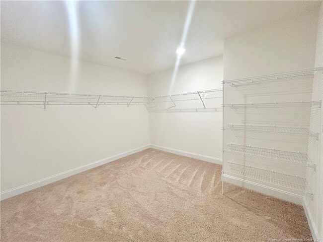 Building Photo - 282 Creekhaven Dr