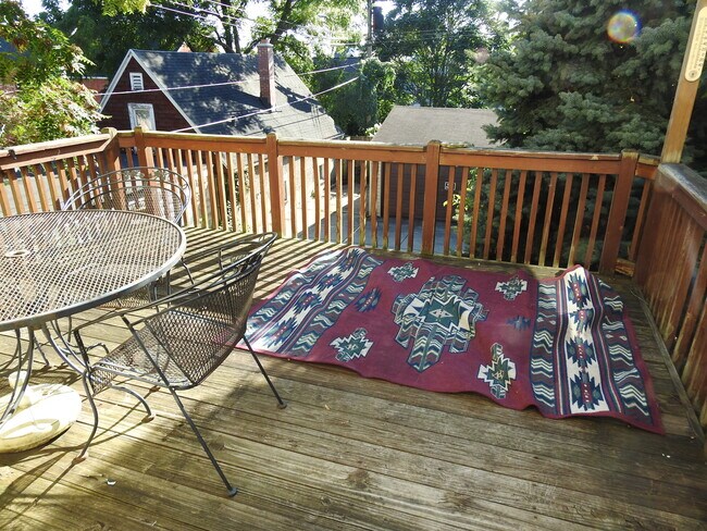 Building Photo - 88 Fargo Ave