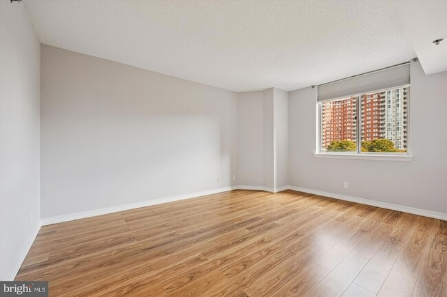 Building Photo - 5809 Nicholson Ln