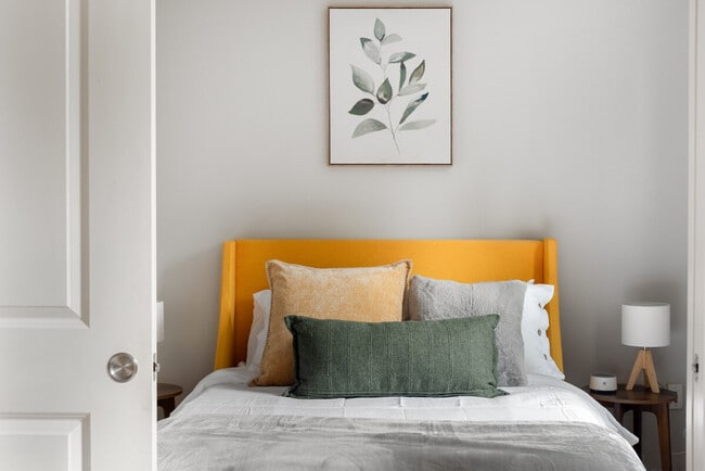 Building Photo - 1607 NW Davis St