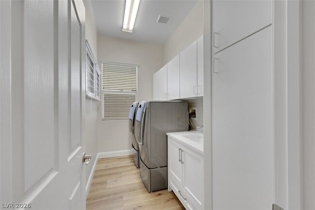 Building Photo - 9934 Wonderful Day Dr