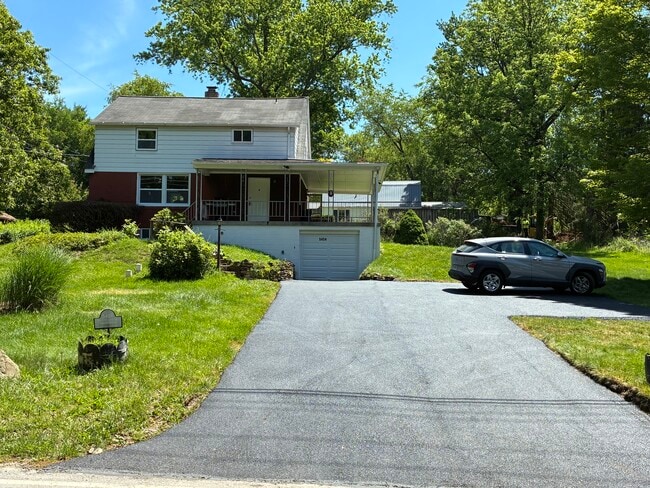 Building Photo - 5454 Gibson Rd