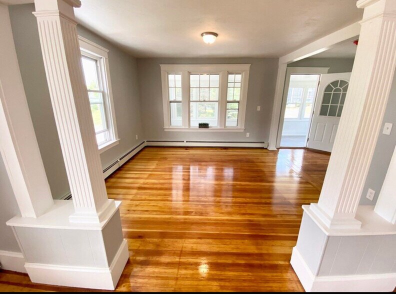 Building Photo - 3 Lafayette St