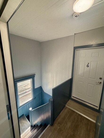 Building Photo - 7 Franklin Ave