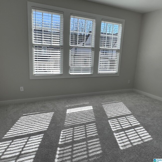 Building Photo - 4740 Arden Wy