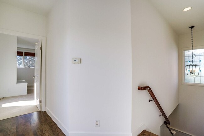 Building Photo - Beautiful 4 Bed/4 Bath Family Home w/pool - Upcoming and available at the end of April!