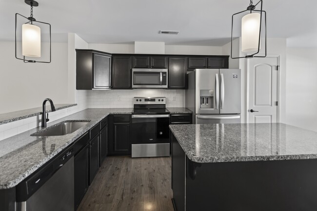 Building Photo - 704 Jade Ln