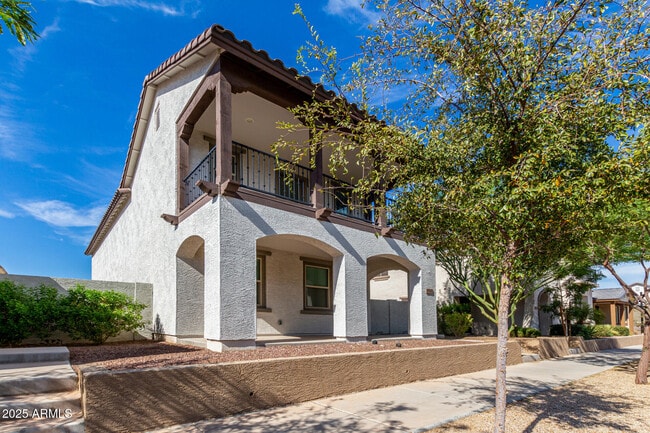 Building Photo - 15142 W Sherman St