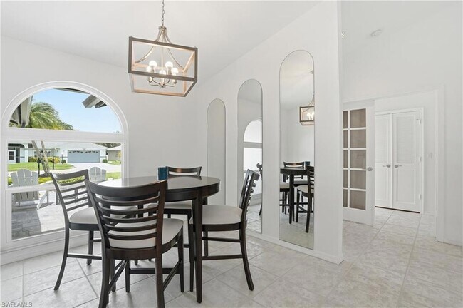 Building Photo - 132 Bordeaux Cir