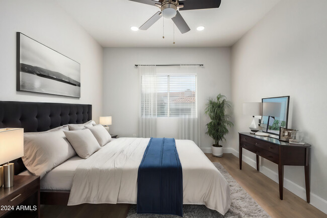 Building Photo - 11375 E Sahuaro Dr