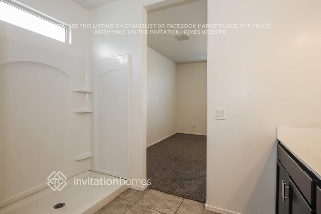 Building Photo - 37746 W Capri Ave