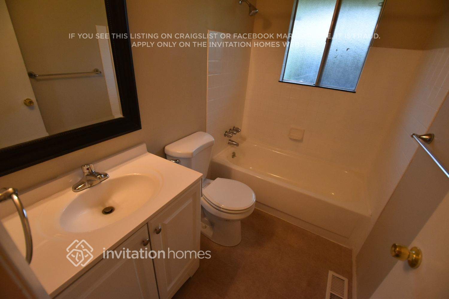 Building Photo - 3307 S 251st Pl