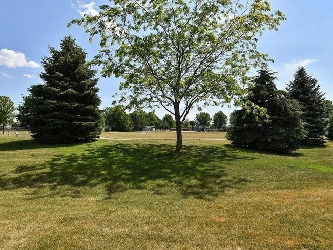 Building Photo - 10515 64th Ln NE