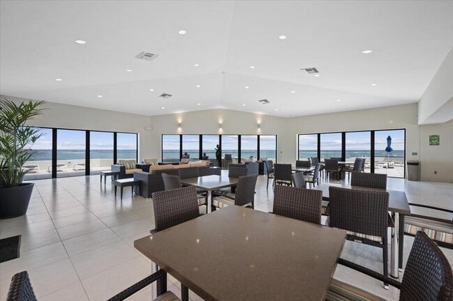 Building Photo - 5540 N Ocean Dr