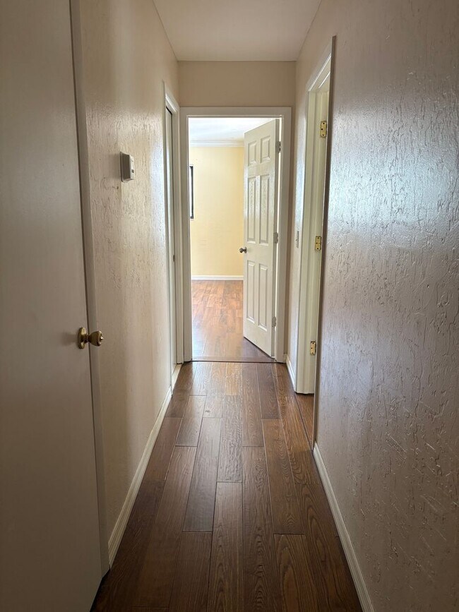 Building Photo - 2/2 Townhome in Fort Myers for Rent