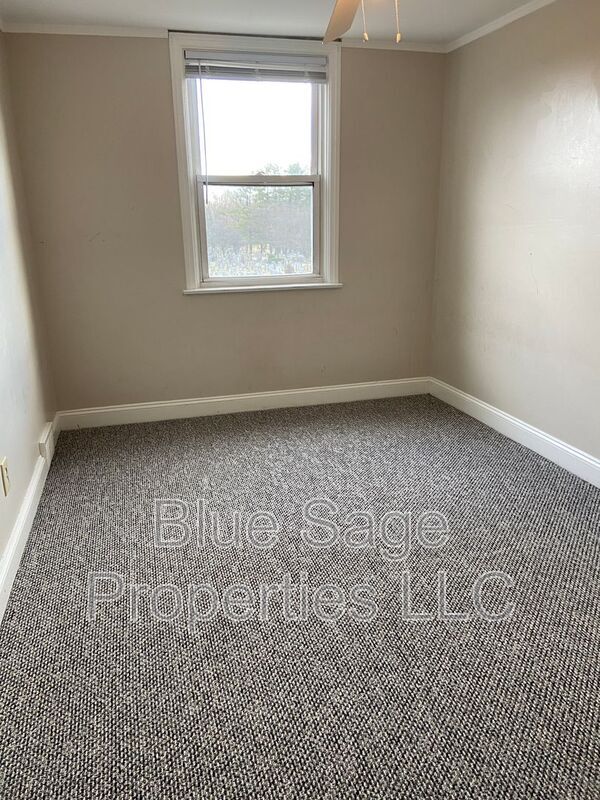 Building Photo - 2254 S Harwood Ave