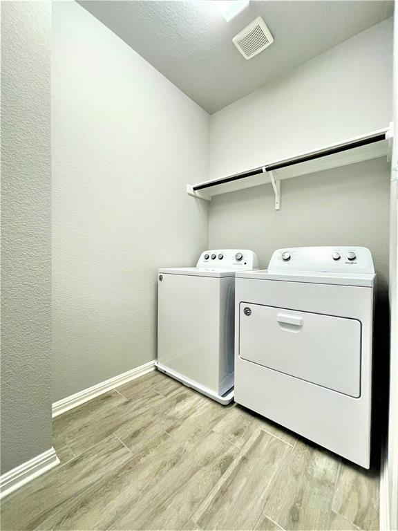 Building Photo - 113 Peruvian Ln