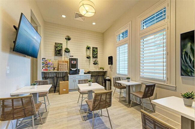 Building Photo - 5307 White Sand Cv