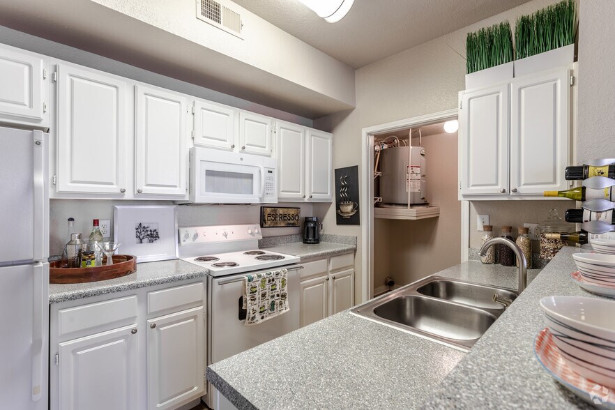 Villages at Clear Springs 2600 Clear Springs Dr Richardson TX 75082