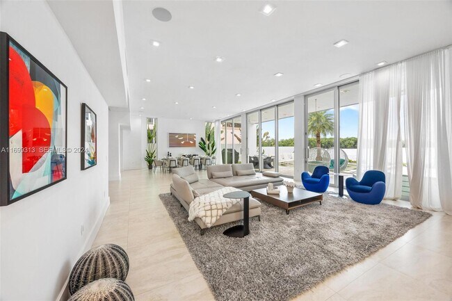 Building Photo - 323 Atlantic Isle