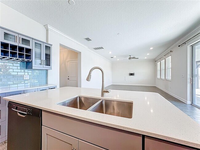 Building Photo - 11939 Satire St