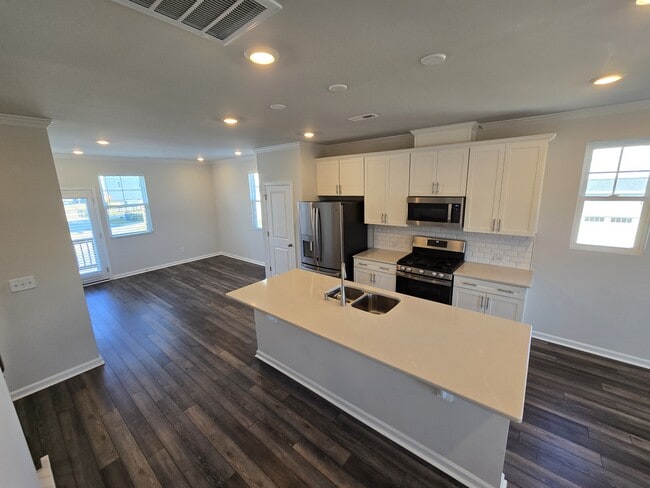 Building Photo - 6309 Truxton Ln