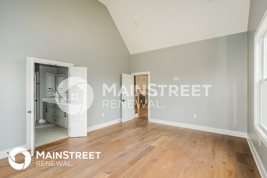Building Photo - 1114 McGavock Pk