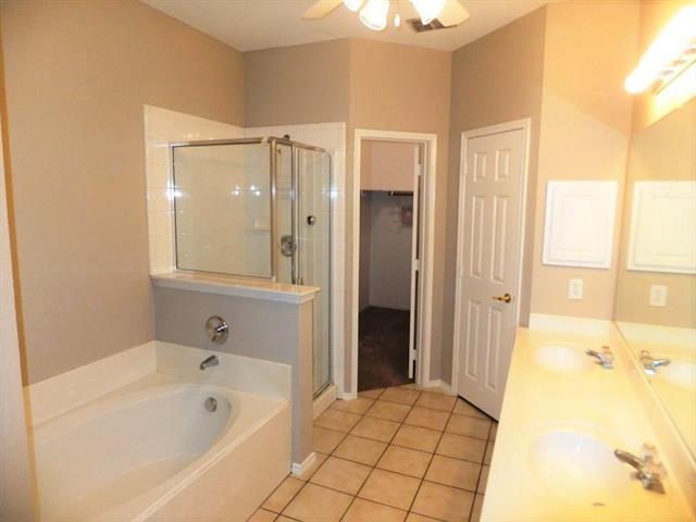 Building Photo - 7000 Eagle Vail Dr