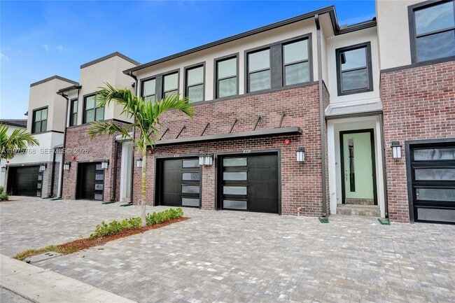 Building Photo - 8339 NW 7th Pl