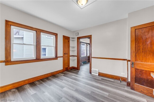 Building Photo - 4318 W 50th St