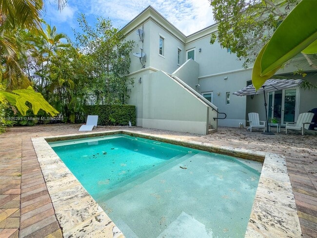 Building Photo - 10170 SW 75th Pl