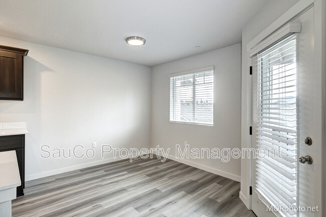 Building Photo - 2560 Hawthorne St