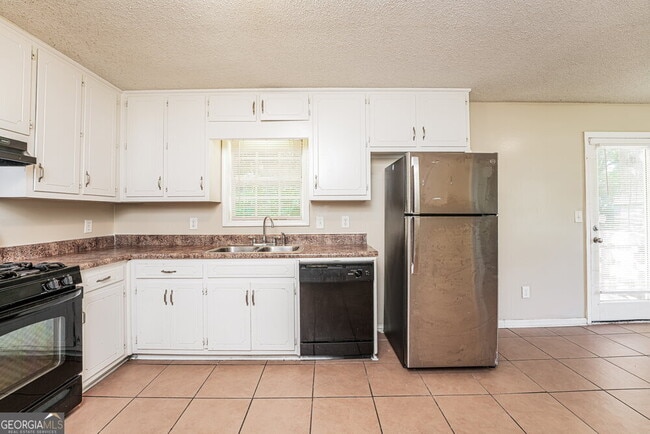 Building Photo - 3230 Westview Terrace
