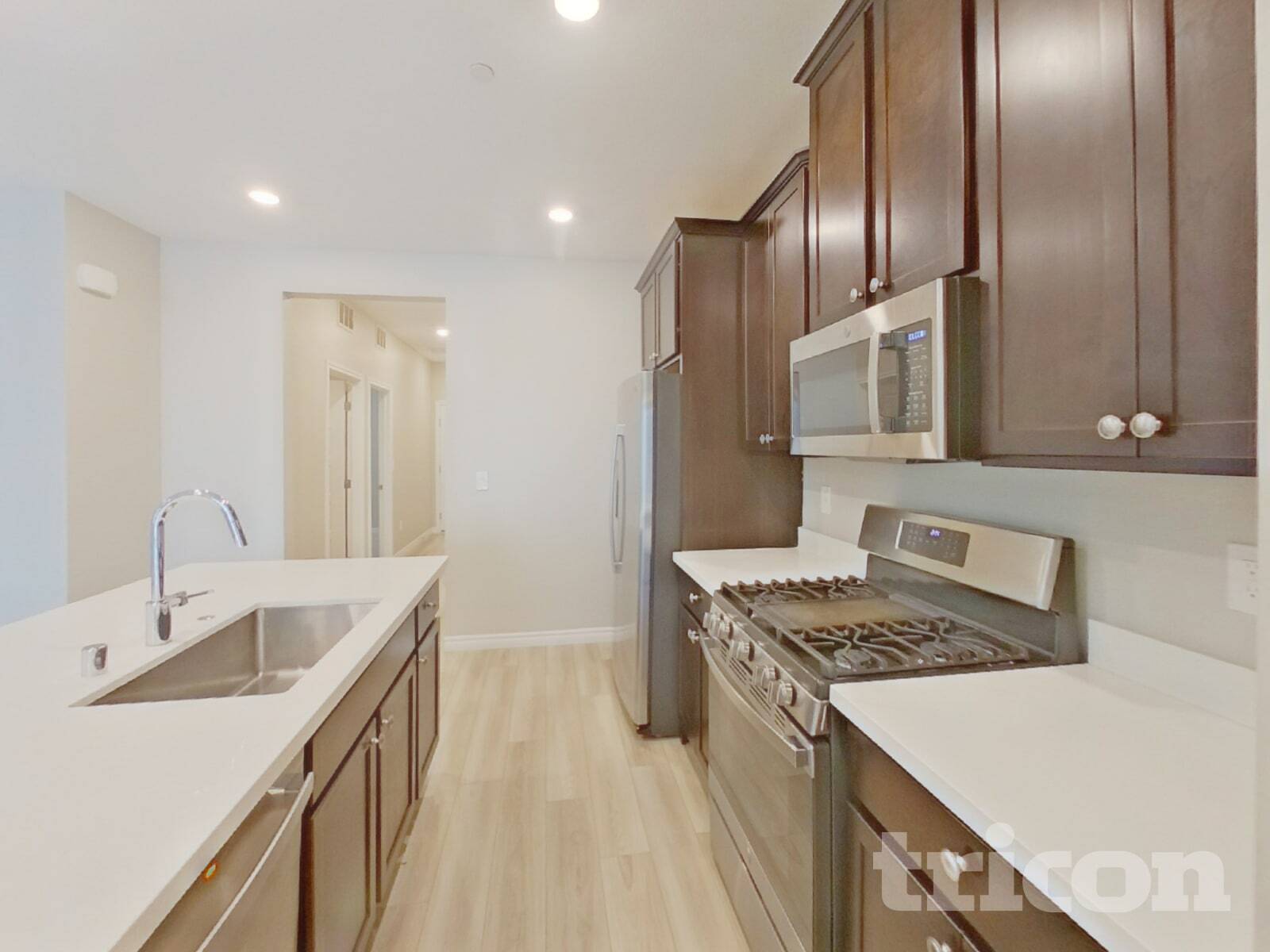 Building Photo - 9458 White Fir Grv Ct