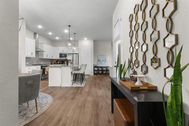 Building Photo - 711 Prairie Falcon Dr