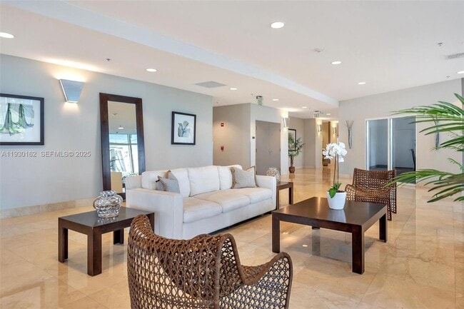 Building Photo - 6515 Collins Ave