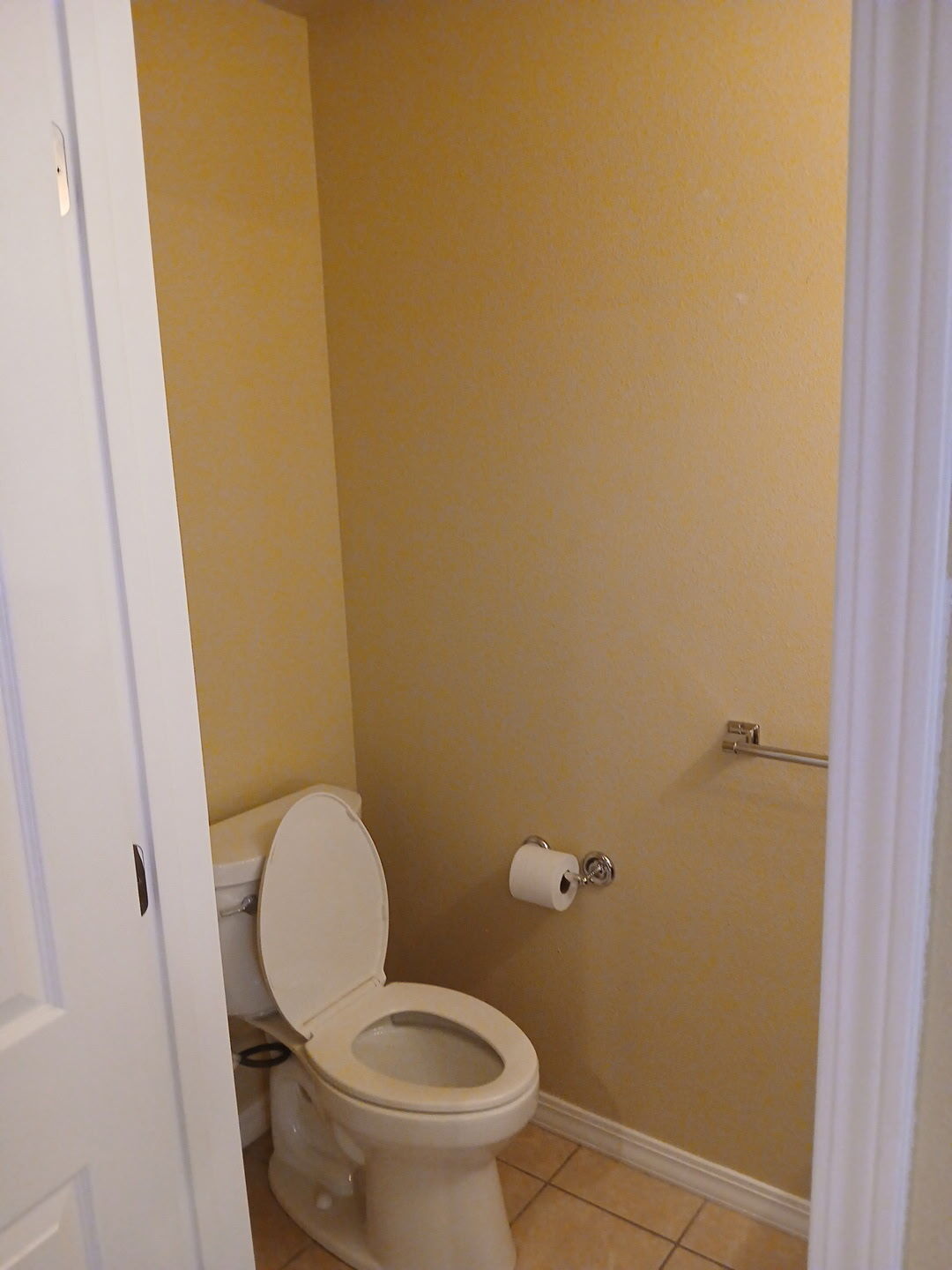 Building Photo - 2845 Holiday Dr