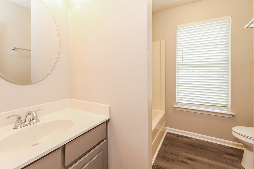Building Photo - 9033 Shenington Pl