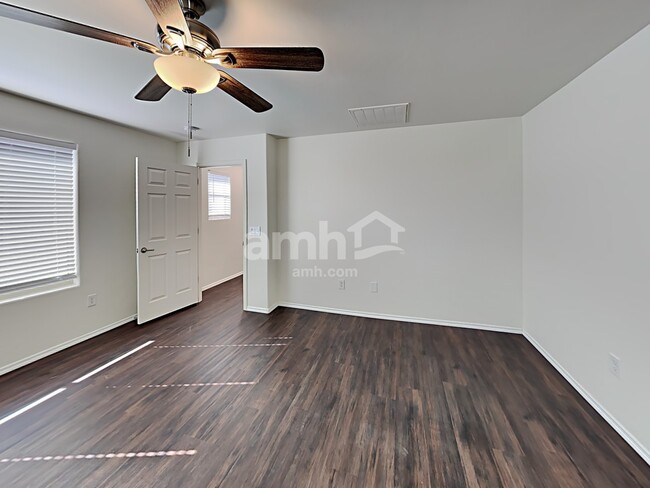 Building Photo - 14376 N Bannerstone Ct
