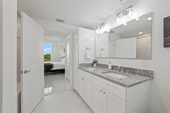 Building Photo - 701 Pilot Ln