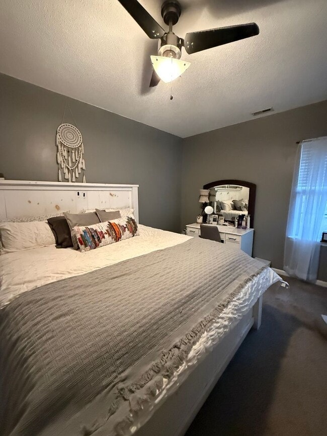 Building Photo - 3BD/2BA Updated Ranch on a Wooded Lot- Two...